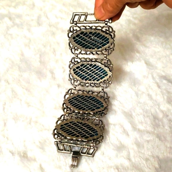 Wide Chunky Marbleized Thermoset Lucite Bracelet Vintage 2 1/4" wide / 7" Long - Picture 6 of 10